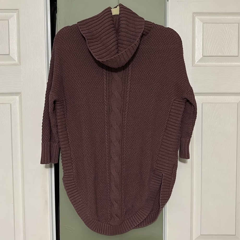 Express Women’s Cowl Neck Sweater, Excellent Condition! Size Small